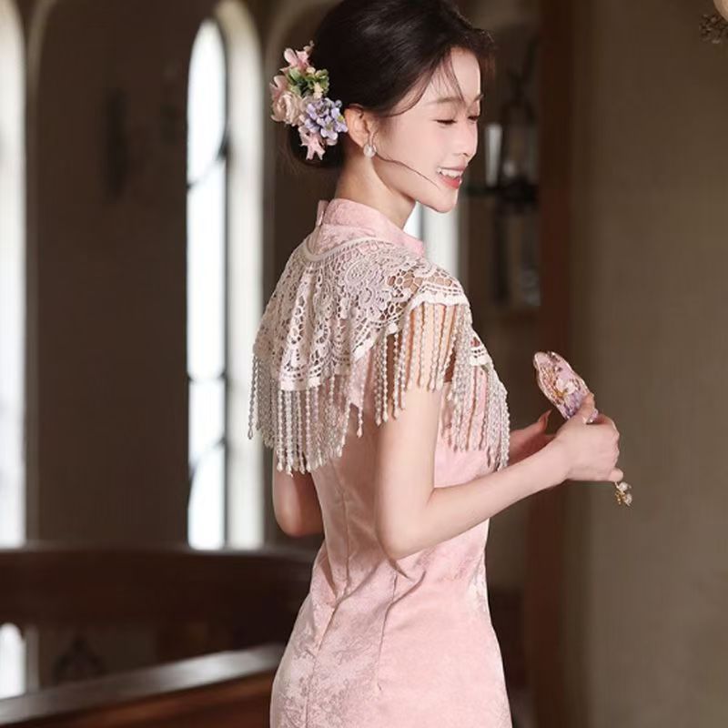 1 Pezzo di Elegante Scialle a  - Women Formal Wear Photoshoot recensione e prezzo