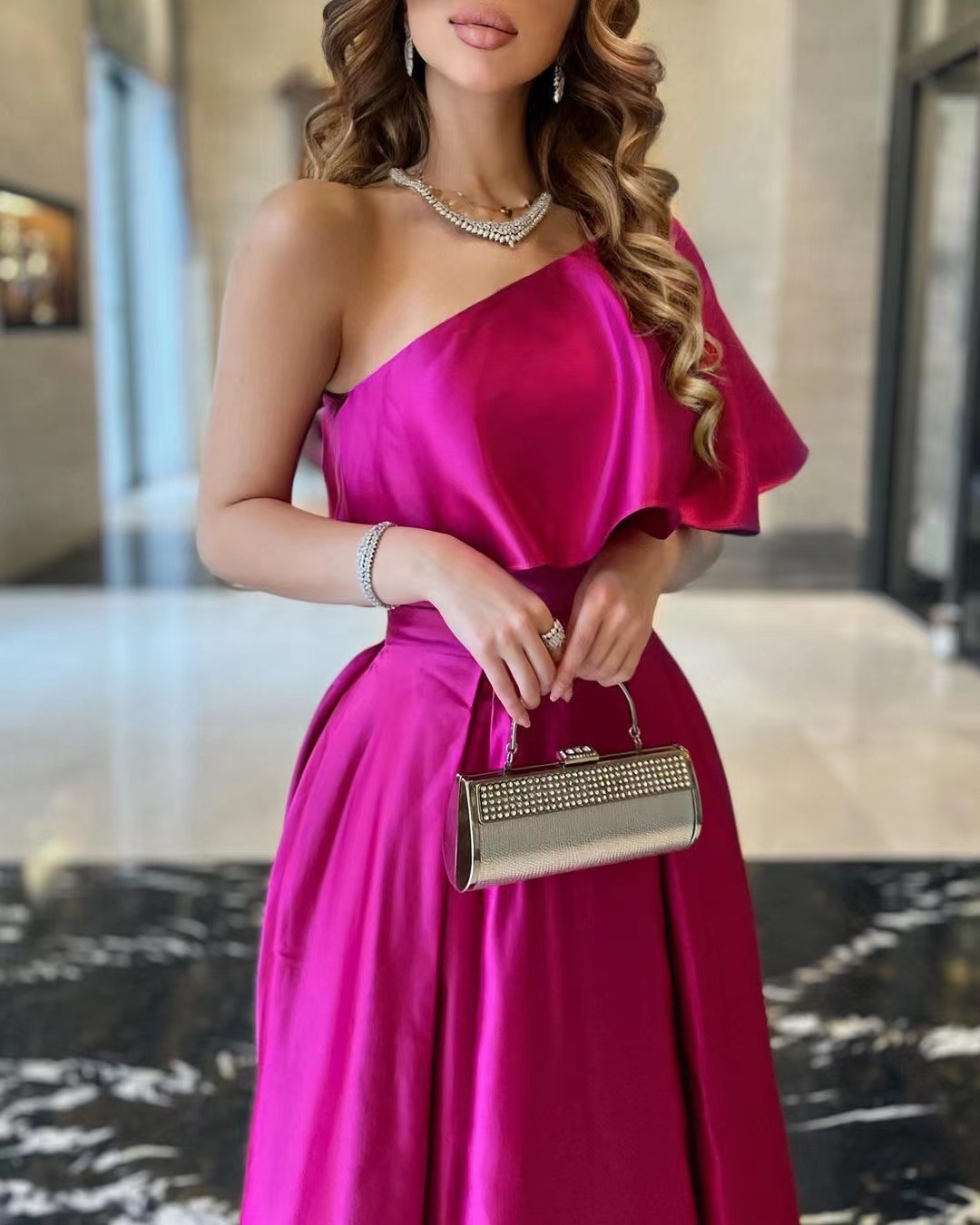 Abiti per occasioni formali di - Women Formal Wear Dubai recensione e prezzo