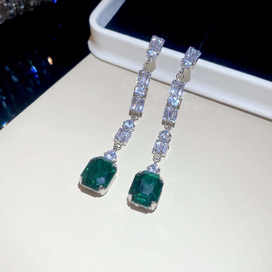 Orecchini Pendenti con Zirconi - Women'S Green Formal Wear recensione e prezzo